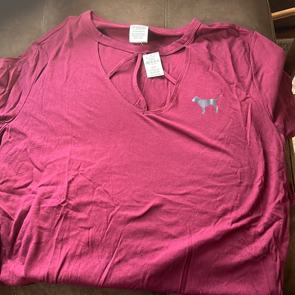 Selling xs Pink t shirt